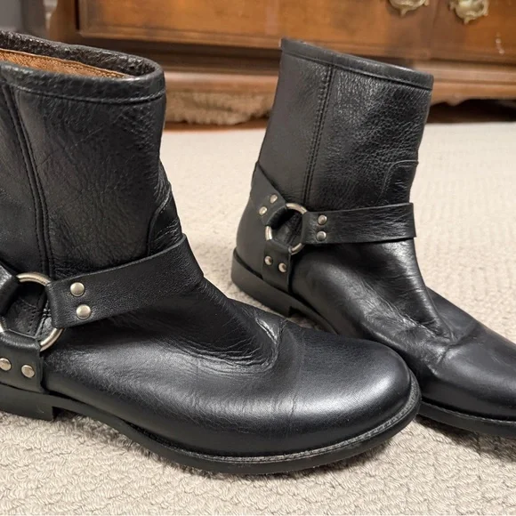 Frye Black Leather Ankle Boots - Picture 1 of 6